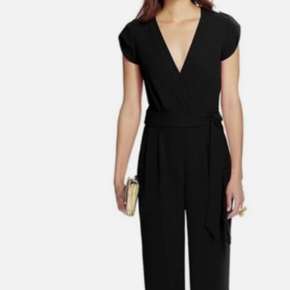 Diane Von Furstenberg Purdy wrap tie cap sleeve jumpsuit size 2 black $468 EUC! - Picture 1 of 15
